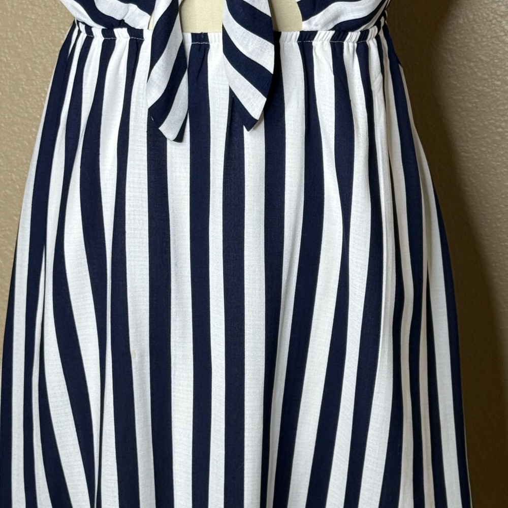 Papaya Striped Tie-Front‎ Dress - Picture 3 of 8